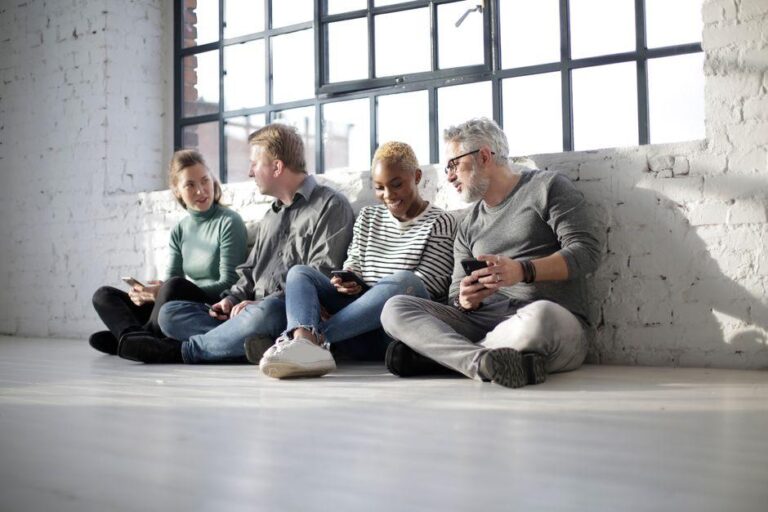 How Digital Platforms are Blending Technology and Lifestyle Content