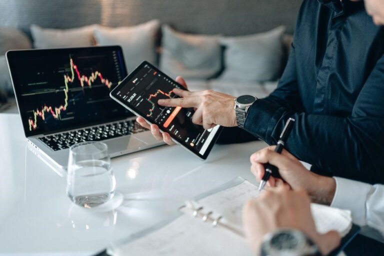 Driving Business Growth: Strategies in Digital Marketing and Customer Communication